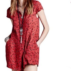 Free People Red Deeby Floral Romper size M ❤️ EUC